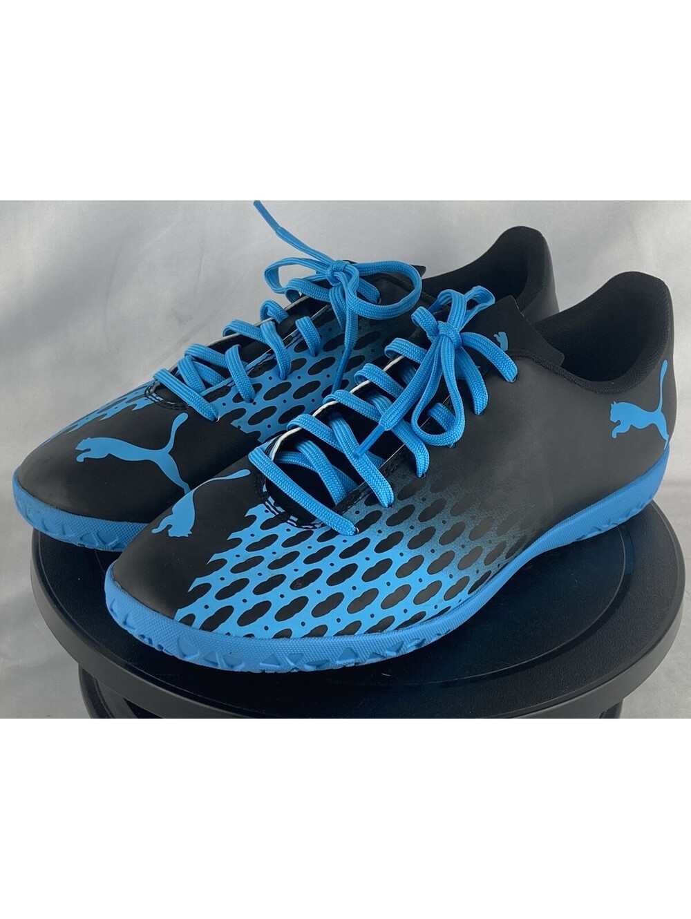 Men's 8.5 Puma Future 5.4 IT Indoor Soccer Shoes Futsal Black Blue 106069-02